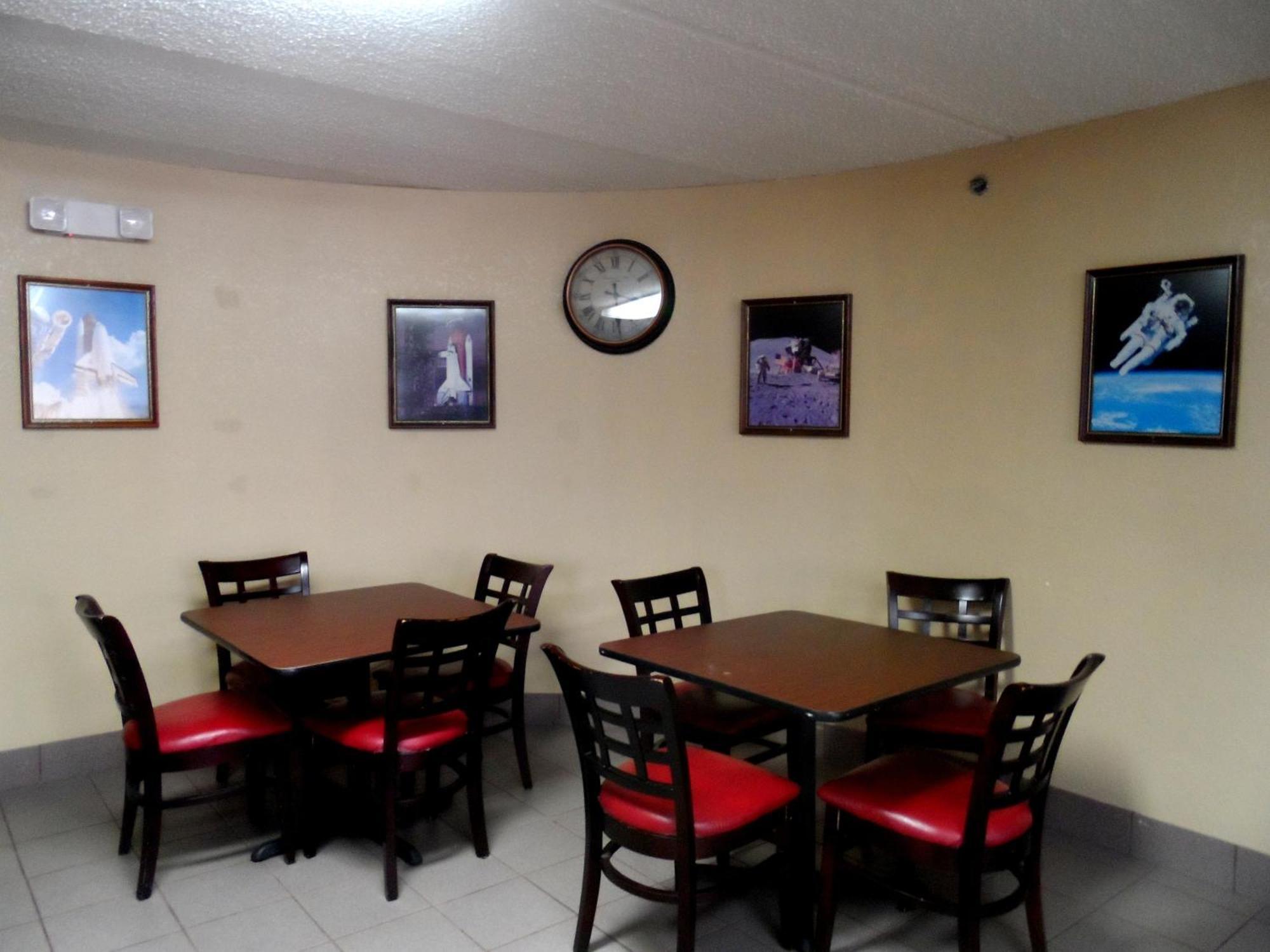 Budgetel Inn Houston/Nasa ウェブスター エクステリア 写真